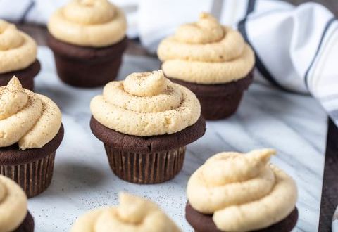 Espresso Cupcakes with Baileys Buttercream Frosting