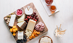 How to Build a Cheese Board